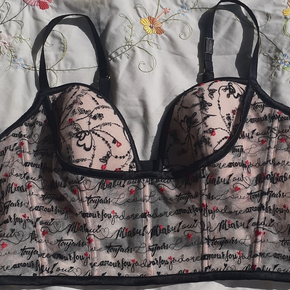 NWOT VS embroidered long line bra - Picture 9 of 11